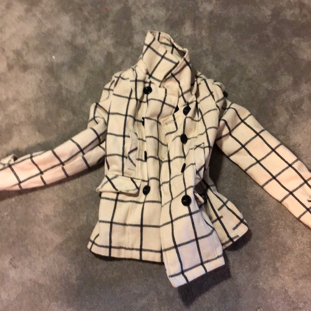 Boxed pattern classic coat